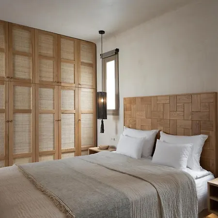 Areos Luxury Apartment *