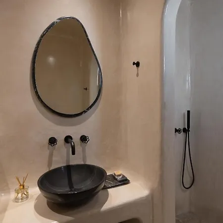 Areos Luxury Apartment *