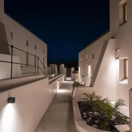 Areos Luxury アパート