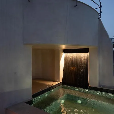 Areos Luxury *